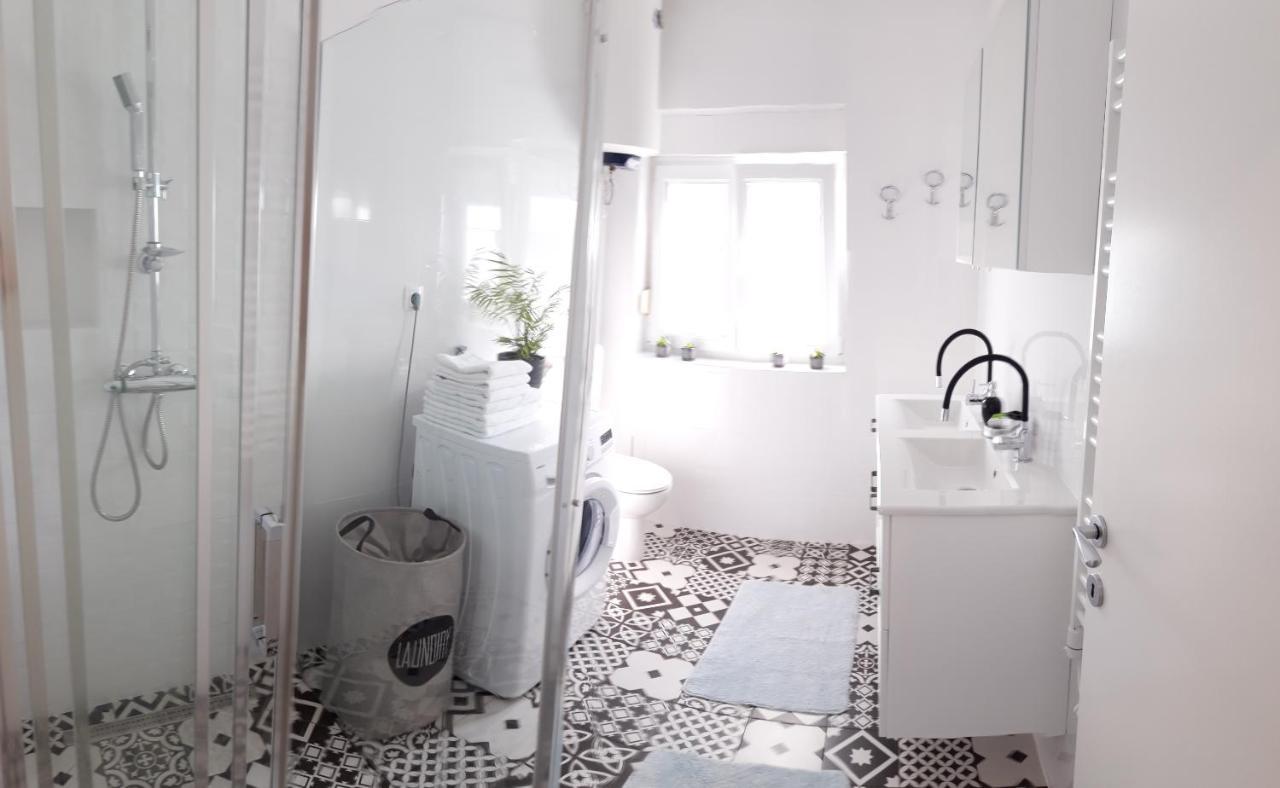 Lili Apartment In Zadar Pet Friendly, Free Parking Buitenkant foto